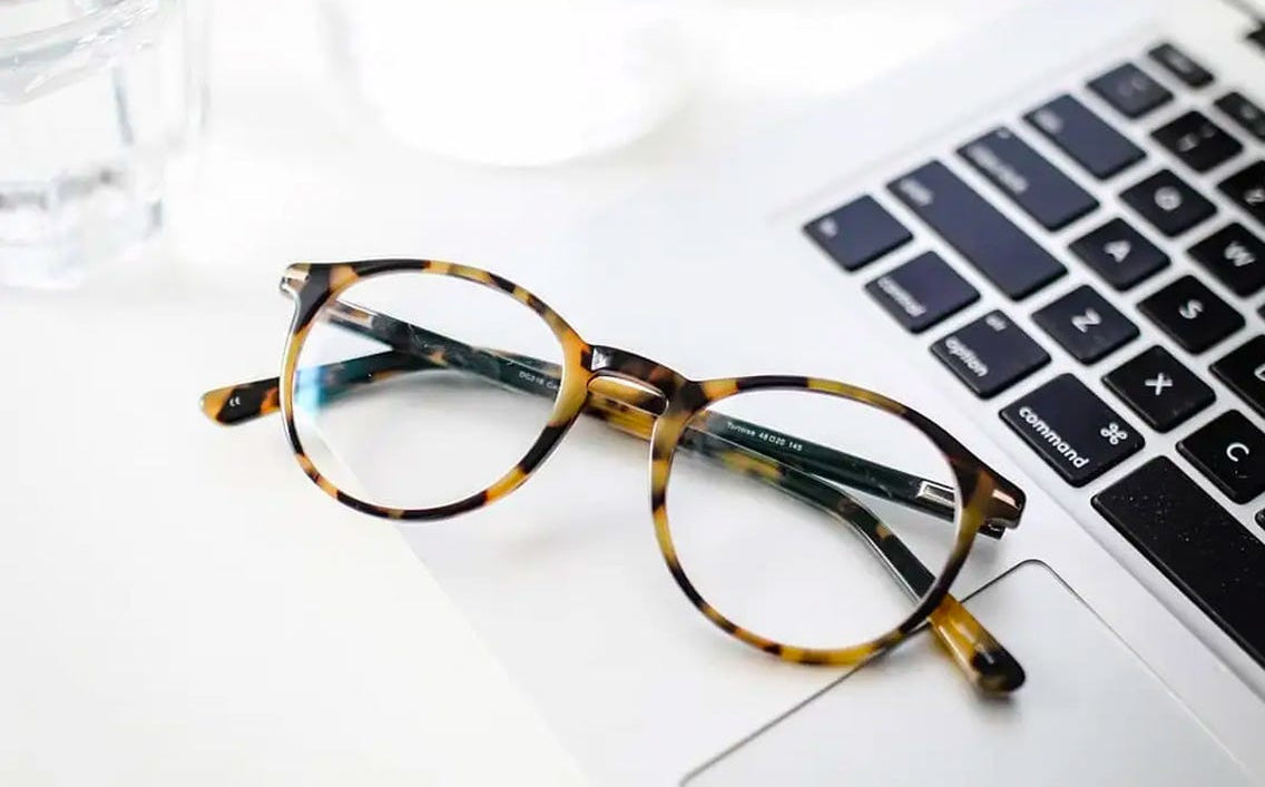 Do cheap blue light glasses really work?