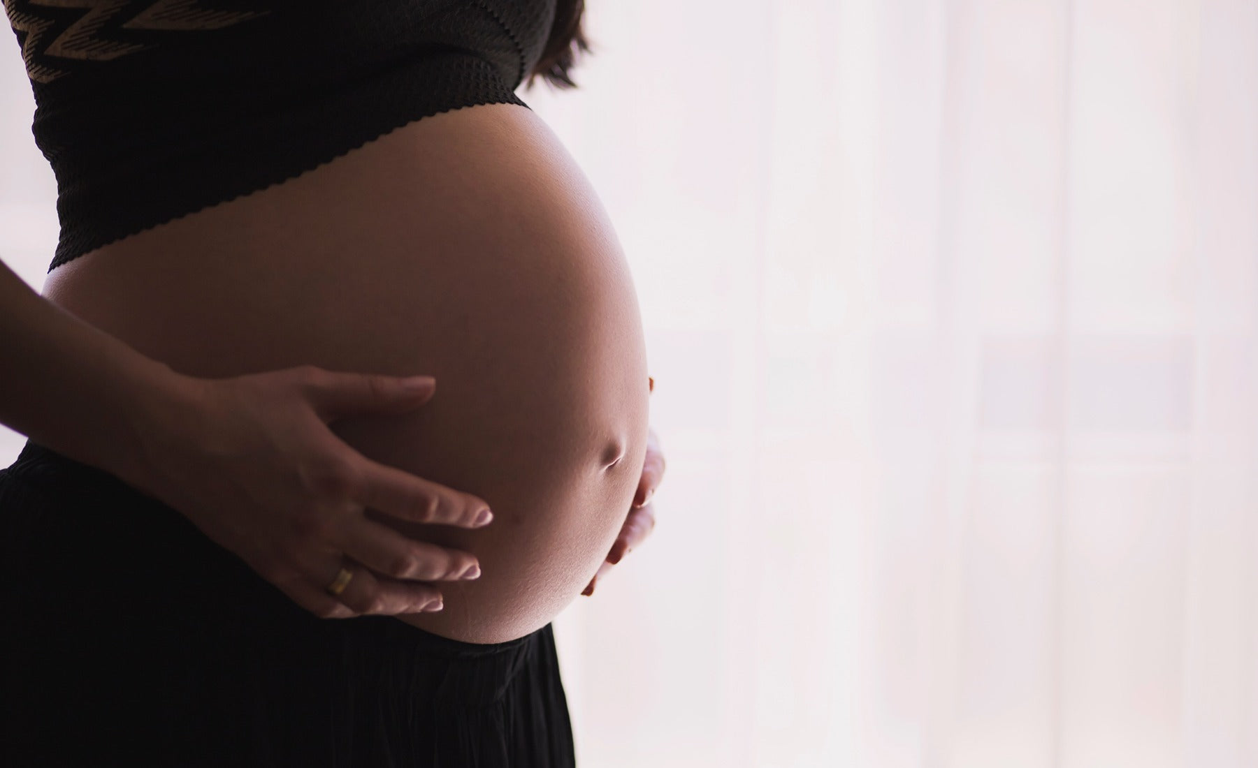 Can I Use Red Light Therapy While Pregnant?